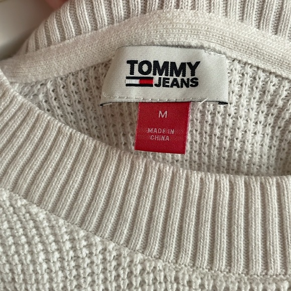 Tommy Flag Patch Sweater White Lightweight Women’s Medium USA Americana Classic - Picture 7 of 9
